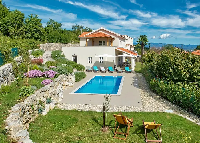 Pia By Interhome * אופטיה