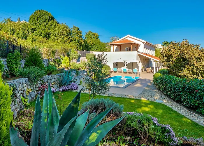 Pia By Interhome * Opatija